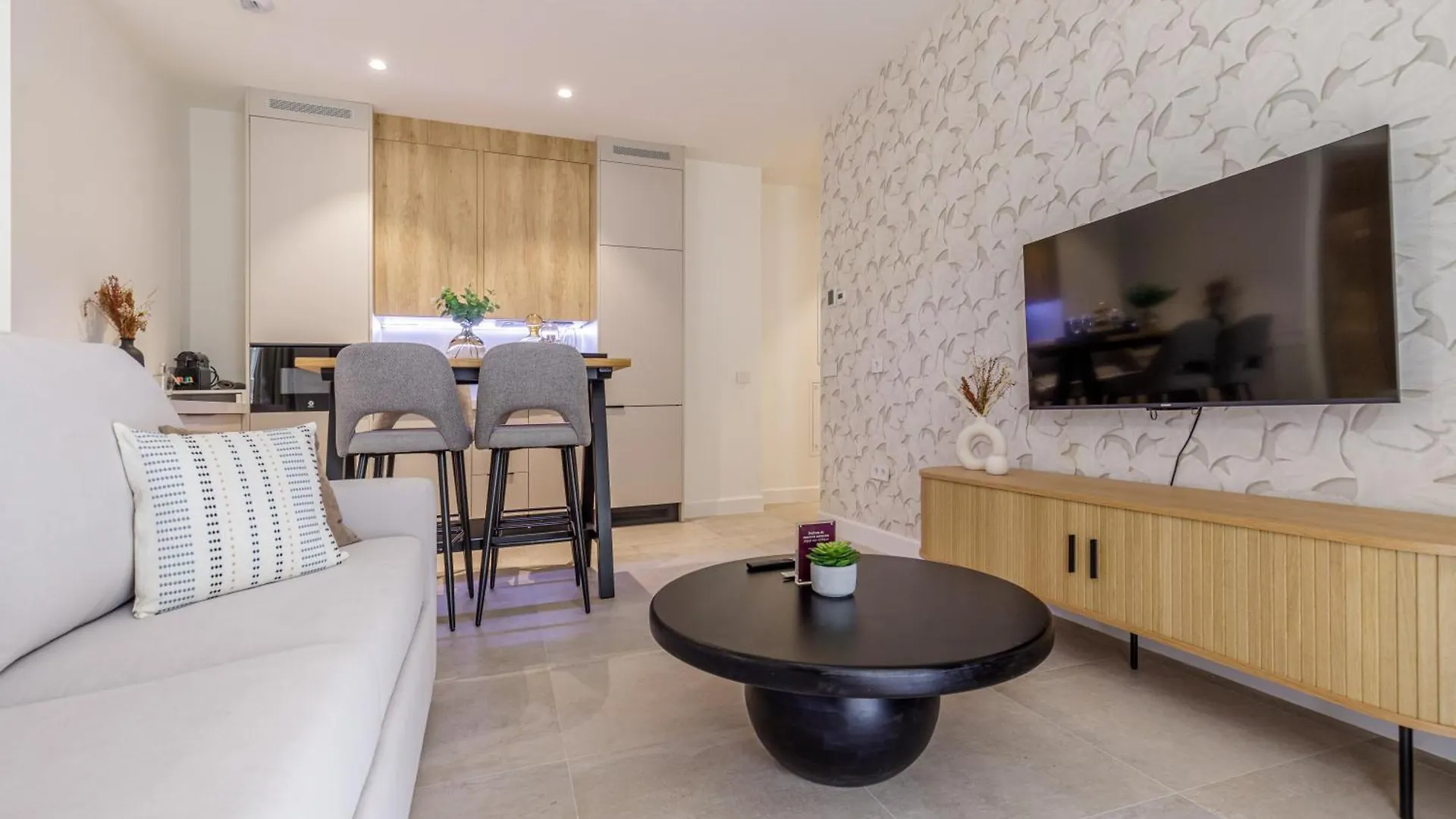 Plaza Del Siglo Suites & Boutique Apartments By Caleta Homes Màlaga
