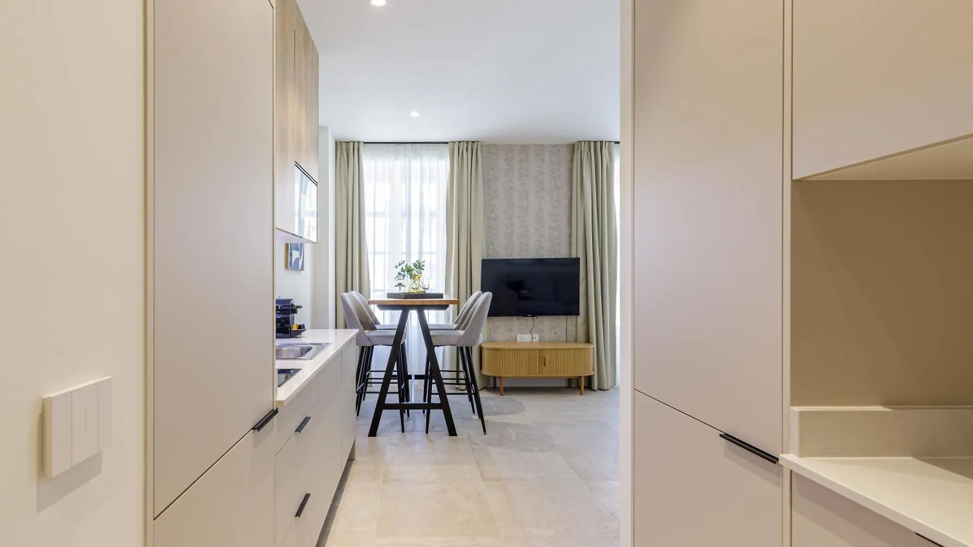 Plaza Del Siglo Suites & Boutique Apartments By Caleta Homes Màlaga 0*,