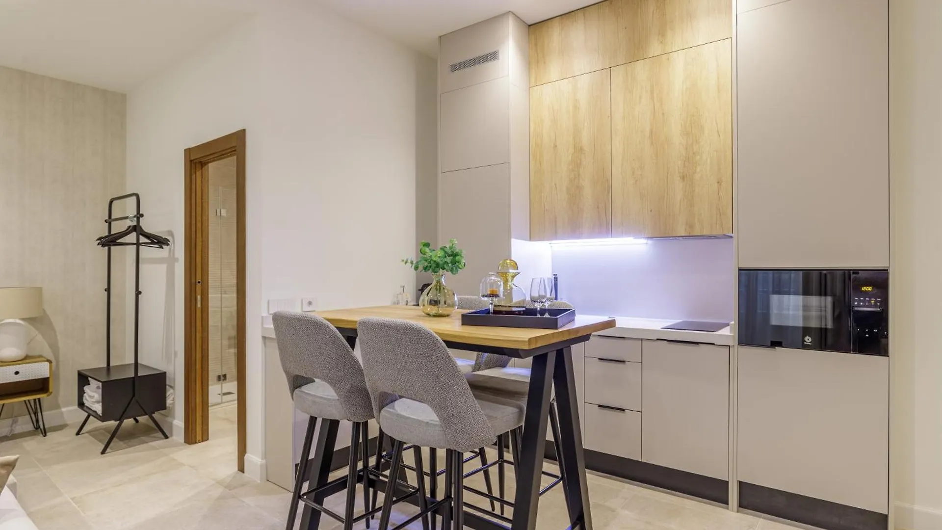 Plaza Del Siglo Suites & Boutique Apartments By Caleta Homes Màlaga