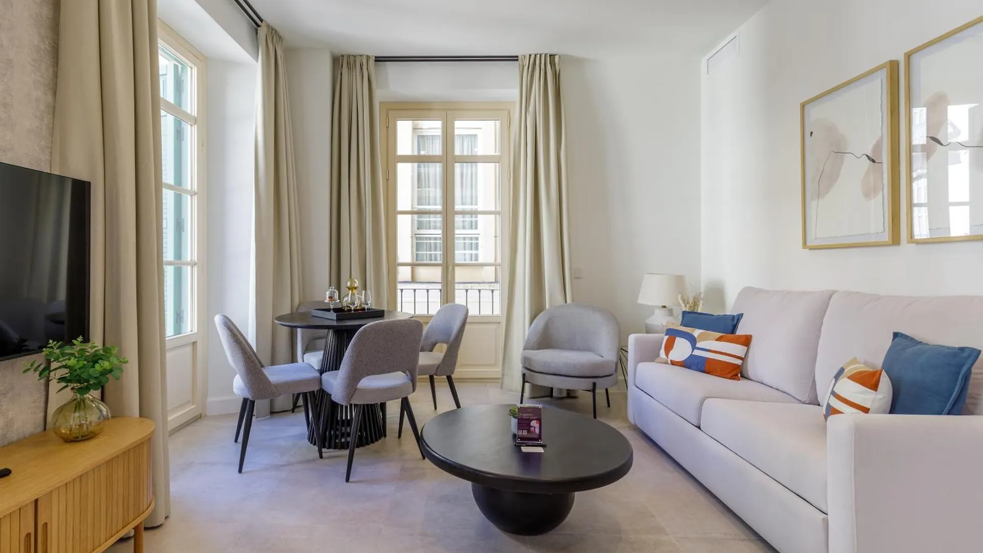 Plaza Del Siglo Suites & Boutique Apartments By Caleta Homes Malaga