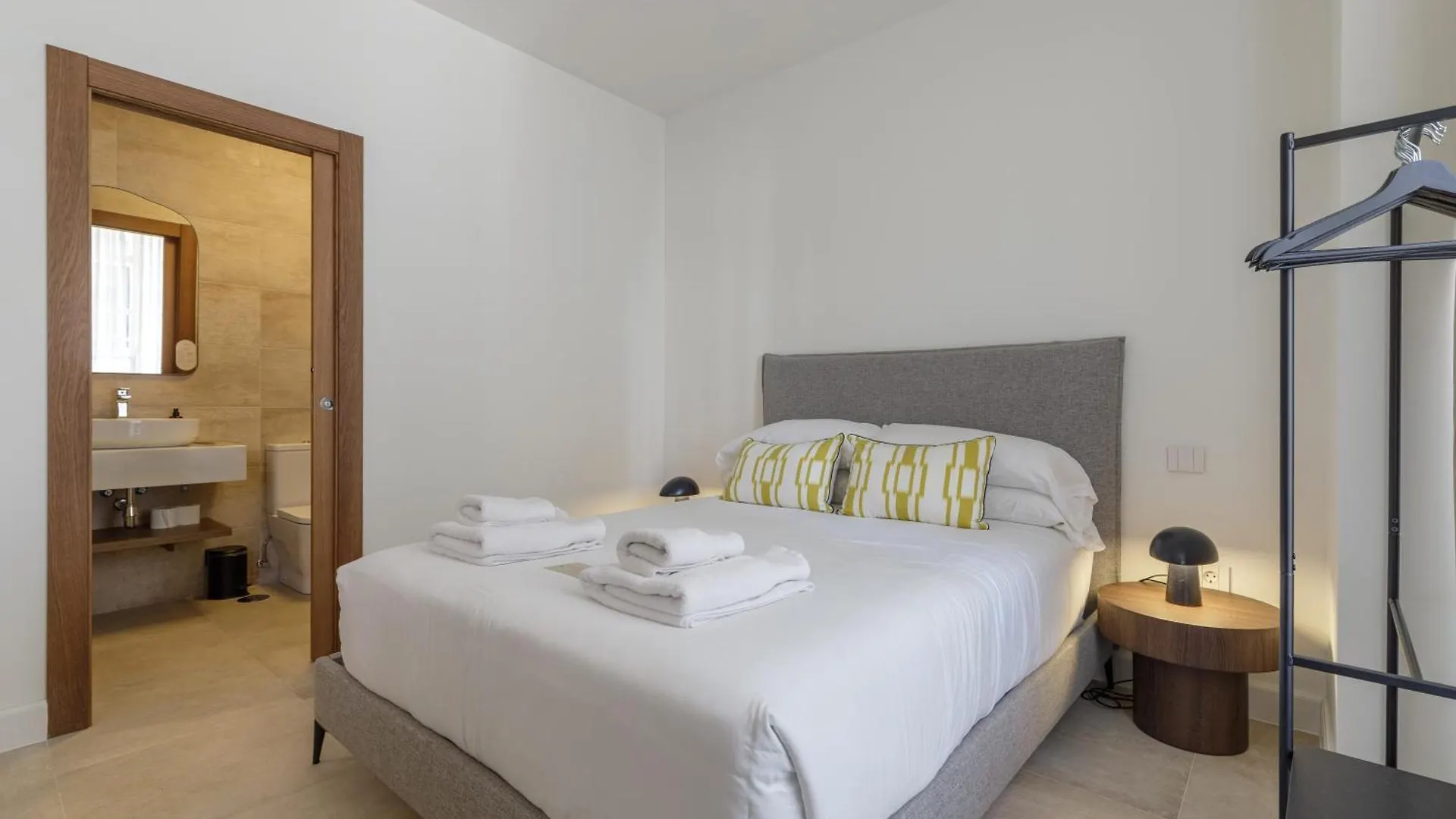 Plaza Del Siglo Suites & Boutique Apartments By Caleta Homes Málaga 0*,  Spagna